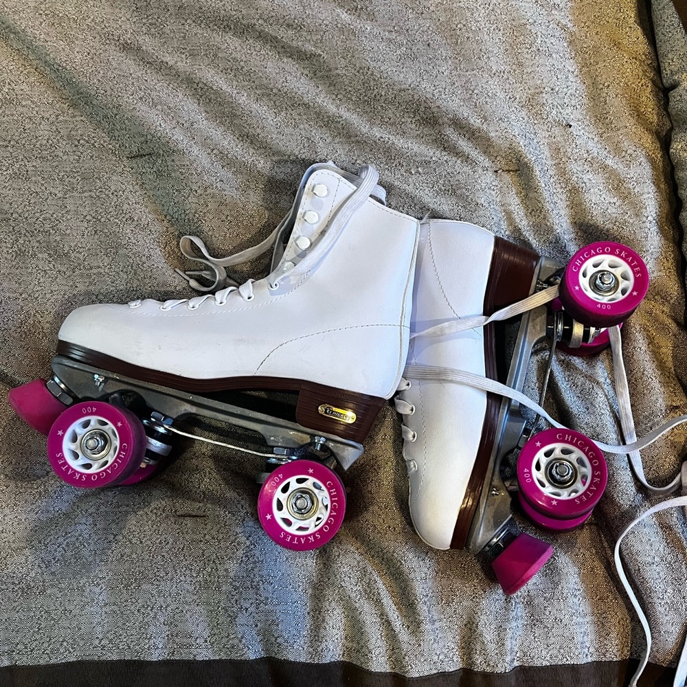 Roller skates !